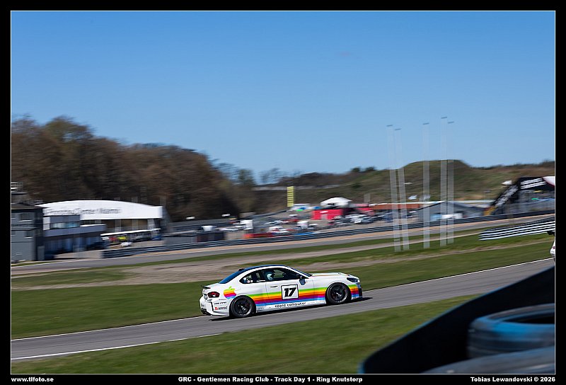 098A2592